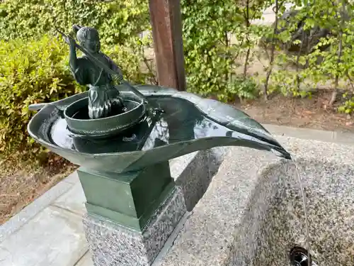 種貸社（住吉大社末社）の手水舎