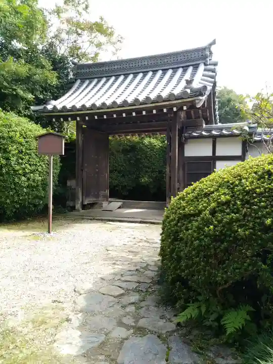 長岳寺の山門・神門