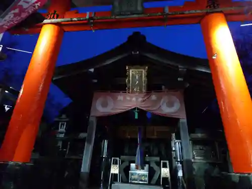 伏見稲荷大社三ノ峰（下之社神蹟・白菊大神）(京都府)