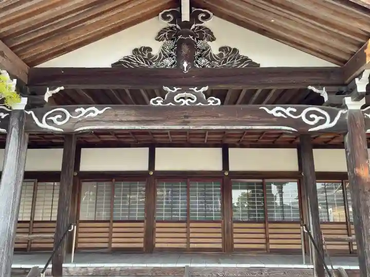 圓願寺の{uncategorized: "未分類", other: "その他", undefined: "問題あり", building: "その他建物", grave: "お墓", sacred_gate: "鳥居", guardian: "狛犬", statue: "像", buddha: "仏像", history: "歴史", nature: "自然", garden: "庭園", animal: "動物", pagoda: "塔", temizu: "手水舎", mountain_gate: "山門・神門", sanctuary: "本殿・本堂", subordinate: "末社・摂社", art: "芸術", scenery: "景色", jizo: "地蔵", ema: "絵馬", goshuin: "御朱印", omikuji: "おみくじ", items: "授与品その他", amulet: "お守り", goshuincho: "御朱印帳", eats: "食事", festival: "お祭り", votive_dance: "神楽", shichigosan: "七五三参", wedding: "結婚式", experience: "体験その他", initially: "初詣", around: "周辺", anti_infection: "感染症対策"}