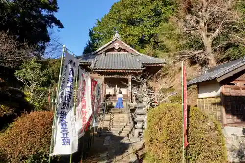 勅養寺の本殿・本堂
