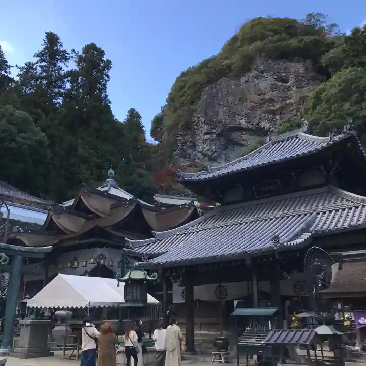 宝山寺の山門・神門