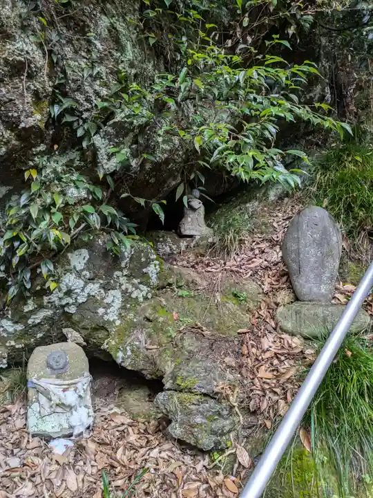 岩井堂(圓融寺境外観音堂)(埼玉県)