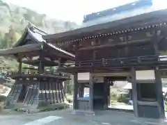 方外院の山門