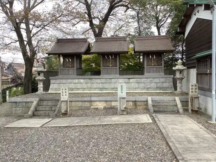 平坂熊野神社の末社・摂社