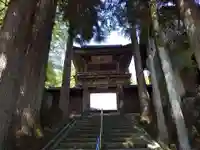 洞雲寺の山門・神門