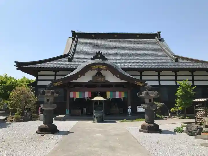 法長寺の本殿・本堂