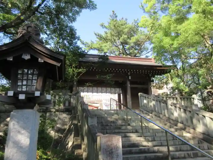 稲毛浅間神社の山門・神門
