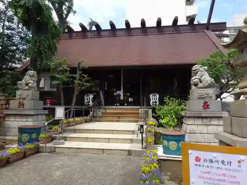 高円寺氷川神社の本殿・本堂