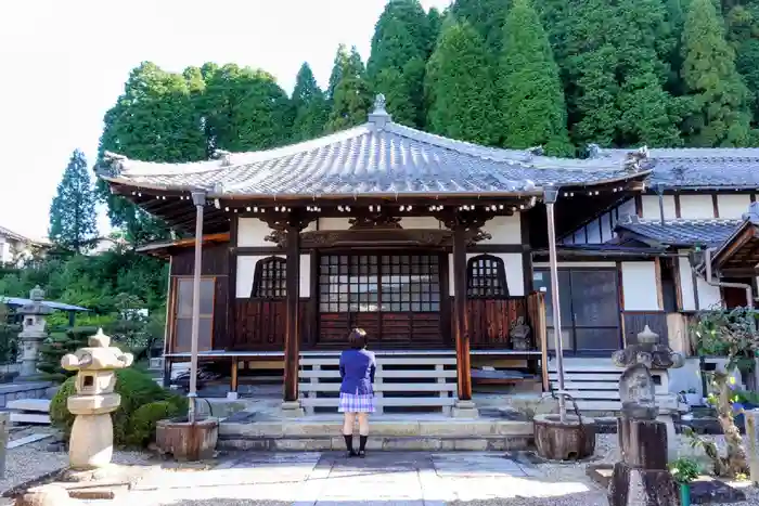 渓雲寺の本殿