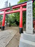 一瓶塚稲荷神社の鳥居