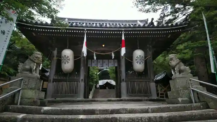 大避神社の山門・神門