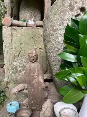 不動尊(布引の滝)の仏像