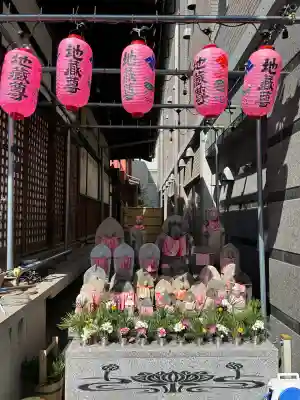 摂津之国 國分寺（金光明四天王護国之寺）の{uncategorized: "未分類", other: "その他", undefined: "問題あり", building: "その他建物", grave: "お墓", sacred_gate: "鳥居", guardian: "狛犬", statue: "像", buddha: "仏像", history: "歴史", nature: "自然", garden: "庭園", animal: "動物", pagoda: "塔", temizu: "手水舎", mountain_gate: "山門・神門", sanctuary: "本殿・本堂", subordinate: "末社・摂社", art: "芸術", scenery: "景色", jizo: "地蔵", ema: "絵馬", goshuin: "御朱印", omikuji: "おみくじ", items: "授与品その他", amulet: "お守り", goshuincho: "御朱印帳", eats: "食事", festival: "お祭り", votive_dance: "神楽", shichigosan: "七五三参", wedding: "結婚式", experience: "体験その他", initially: "初詣", around: "周辺", anti_infection: "感染症対策"}