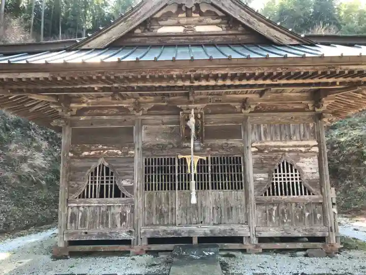 八幡神社の本殿・本堂