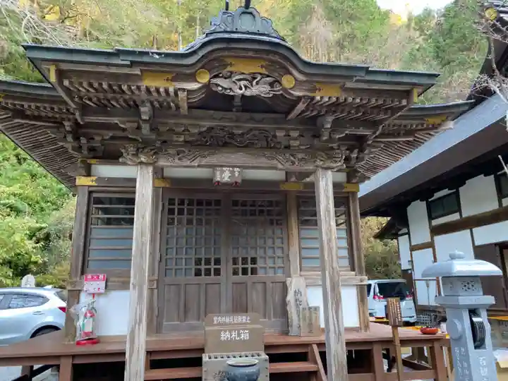水潜寺の本殿・本堂