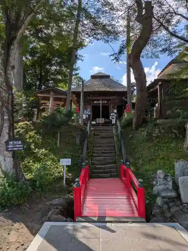 鎌原観音堂の本殿・本堂