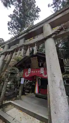 伏見稲荷大社　御膳谷奉拝所(京都府)