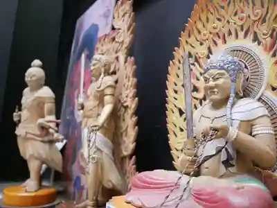 高幡不動尊 金剛寺の像