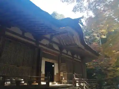 百済寺の本殿・本堂