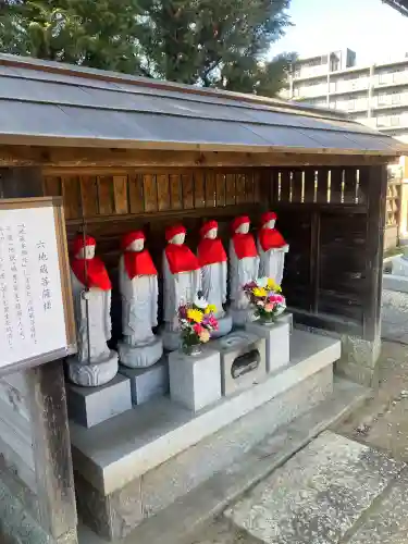 眞頂院の{uncategorized: "未分類", other: "その他", undefined: "問題あり", building: "その他建物", grave: "お墓", sacred_gate: "鳥居", guardian: "狛犬", statue: "像", buddha: "仏像", history: "歴史", nature: "自然", garden: "庭園", animal: "動物", pagoda: "塔", temizu: "手水舎", mountain_gate: "山門・神門", sanctuary: "本殿・本堂", subordinate: "末社・摂社", art: "芸術", scenery: "景色", jizo: "地蔵", ema: "絵馬", goshuin: "御朱印", omikuji: "おみくじ", items: "授与品その他", amulet: "お守り", goshuincho: "御朱印帳", eats: "食事", festival: "お祭り", votive_dance: "神楽", shichigosan: "七五三参", wedding: "結婚式", experience: "体験その他", initially: "初詣", around: "周辺", anti_infection: "感染症対策"}