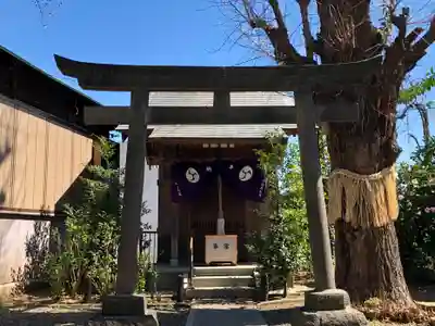 筑土八幡神社の鳥居