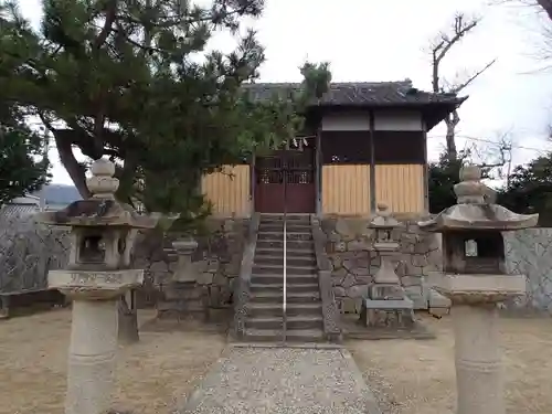 都留美島神社の本殿