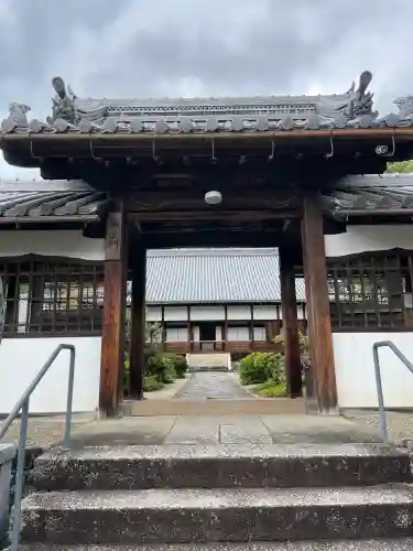 興聖寺（興聖寶林禅寺）の{uncategorized: "未分類", other: "その他", undefined: "問題あり", building: "その他建物", grave: "お墓", sacred_gate: "鳥居", guardian: "狛犬", statue: "像", buddha: "仏像", history: "歴史", nature: "自然", garden: "庭園", animal: "動物", pagoda: "塔", temizu: "手水舎", mountain_gate: "山門・神門", sanctuary: "本殿・本堂", subordinate: "末社・摂社", art: "芸術", scenery: "景色", jizo: "地蔵", ema: "絵馬", goshuin: "御朱印", omikuji: "おみくじ", items: "授与品その他", amulet: "お守り", goshuincho: "御朱印帳", eats: "食事", festival: "お祭り", votive_dance: "神楽", shichigosan: "七五三参", wedding: "結婚式", experience: "体験その他", initially: "初詣", around: "周辺", anti_infection: "感染症対策"}