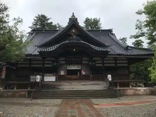尾山神社の本殿・本堂