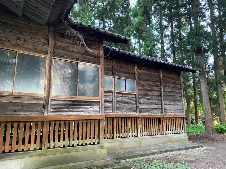 六所神社の本殿・本堂