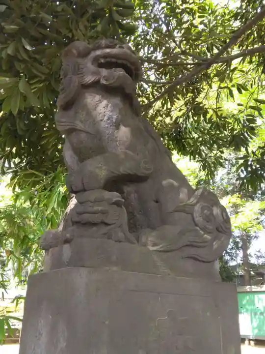 太子堂八幡神社の狛犬