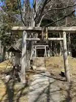 湯神神社の{uncategorized: "未分類", other: "その他", undefined: "問題あり", building: "その他建物", grave: "お墓", sacred_gate: "鳥居", guardian: "狛犬", statue: "像", buddha: "仏像", history: "歴史", nature: "自然", garden: "庭園", animal: "動物", pagoda: "塔", temizu: "手水舎", mountain_gate: "山門・神門", sanctuary: "本殿・本堂", subordinate: "末社・摂社", art: "芸術", scenery: "景色", jizo: "地蔵", ema: "絵馬", goshuin: "御朱印", omikuji: "おみくじ", items: "授与品その他", amulet: "お守り", goshuincho: "御朱印帳", eats: "食事", festival: "お祭り", votive_dance: "神楽", shichigosan: "七五三参", wedding: "結婚式", experience: "体験その他", initially: "初詣", around: "周辺", anti_infection: "感染症対策"}