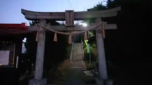 白山神社の鳥居