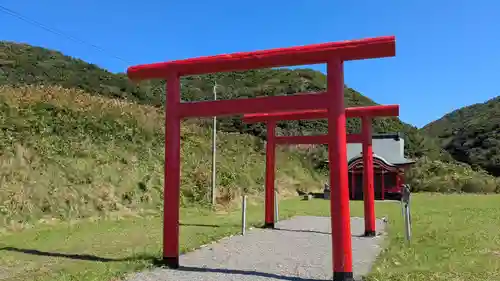 歌別稲荷神社の鳥居