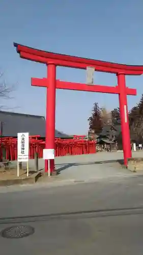 小泉稲荷神社の鳥居