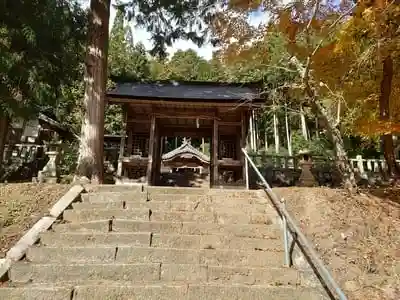 鴨神社の山門