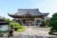 厳王寺の本殿・本堂