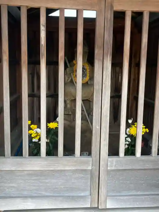 法厳尼寺の{uncategorized: "未分類", other: "その他", undefined: "問題あり", building: "その他建物", grave: "お墓", sacred_gate: "鳥居", guardian: "狛犬", statue: "像", buddha: "仏像", history: "歴史", nature: "自然", garden: "庭園", animal: "動物", pagoda: "塔", temizu: "手水舎", mountain_gate: "山門・神門", sanctuary: "本殿・本堂", subordinate: "末社・摂社", art: "芸術", scenery: "景色", jizo: "地蔵", ema: "絵馬", goshuin: "御朱印", omikuji: "おみくじ", items: "授与品その他", amulet: "お守り", goshuincho: "御朱印帳", eats: "食事", festival: "お祭り", votive_dance: "神楽", shichigosan: "七五三参", wedding: "結婚式", experience: "体験その他", initially: "初詣", around: "周辺", anti_infection: "感染症対策"}