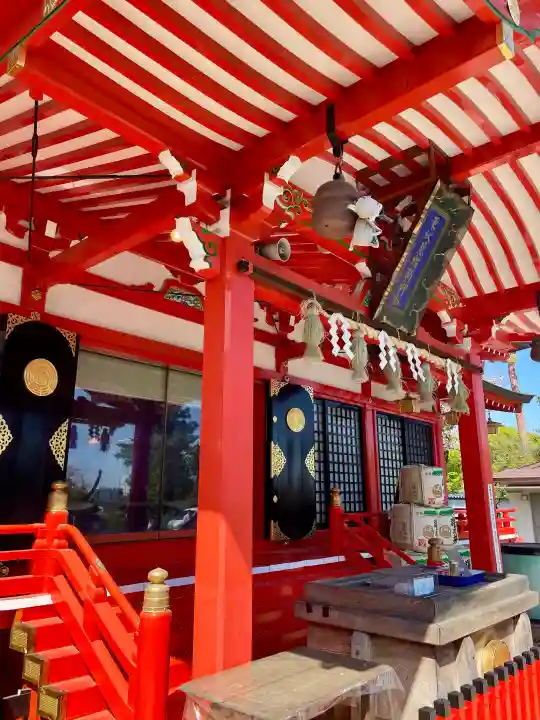 東伏見稲荷神社の{uncategorized: "未分類", other: "その他", undefined: "問題あり", building: "その他建物", grave: "お墓", sacred_gate: "鳥居", guardian: "狛犬", statue: "像", buddha: "仏像", history: "歴史", nature: "自然", garden: "庭園", animal: "動物", pagoda: "塔", temizu: "手水舎", mountain_gate: "山門・神門", sanctuary: "本殿・本堂", subordinate: "末社・摂社", art: "芸術", scenery: "景色", jizo: "地蔵", ema: "絵馬", goshuin: "御朱印", omikuji: "おみくじ", items: "授与品その他", amulet: "お守り", goshuincho: "御朱印帳", eats: "食事", festival: "お祭り", votive_dance: "神楽", shichigosan: "七五三参", wedding: "結婚式", experience: "体験その他", initially: "初詣", around: "周辺", anti_infection: "感染症対策"}