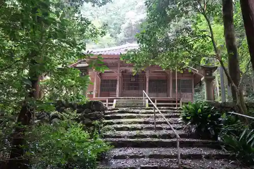 岩滝山毘沙門堂の本殿