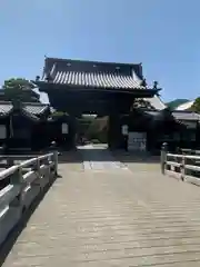 善光寺の山門