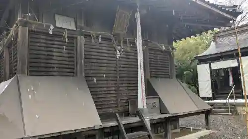 飯開神社の{uncategorized: "未分類", other: "その他", undefined: "問題あり", building: "その他建物", grave: "お墓", sacred_gate: "鳥居", guardian: "狛犬", statue: "像", buddha: "仏像", history: "歴史", nature: "自然", garden: "庭園", animal: "動物", pagoda: "塔", temizu: "手水舎", mountain_gate: "山門・神門", sanctuary: "本殿・本堂", subordinate: "末社・摂社", art: "芸術", scenery: "景色", jizo: "地蔵", ema: "絵馬", goshuin: "御朱印", omikuji: "おみくじ", items: "授与品その他", amulet: "お守り", goshuincho: "御朱印帳", eats: "食事", festival: "お祭り", votive_dance: "神楽", shichigosan: "七五三参", wedding: "結婚式", experience: "体験その他", initially: "初詣", around: "周辺", anti_infection: "感染症対策"}