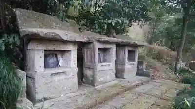 宝泉寺の末社・摂社