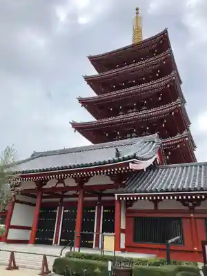 浅草寺の塔
