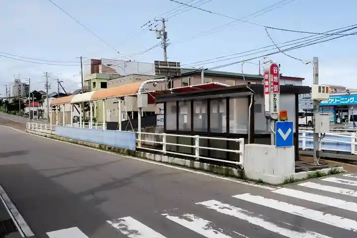 豊川稲荷神社の周辺