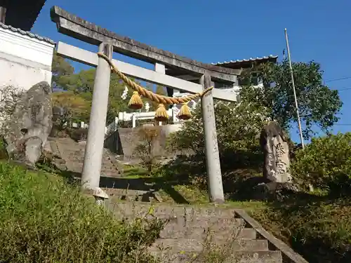 八幡社の鳥居