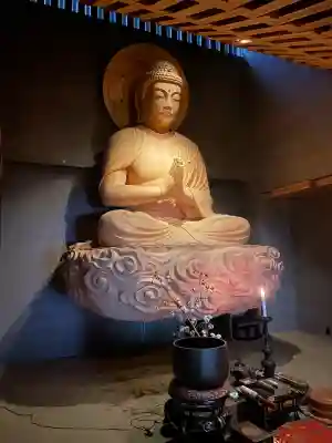 仙行寺の{uncategorized: "未分類", other: "その他", undefined: "問題あり", building: "その他建物", grave: "お墓", sacred_gate: "鳥居", guardian: "狛犬", statue: "像", buddha: "仏像", history: "歴史", nature: "自然", garden: "庭園", animal: "動物", pagoda: "塔", temizu: "手水舎", mountain_gate: "山門・神門", sanctuary: "本殿・本堂", subordinate: "末社・摂社", art: "芸術", scenery: "景色", jizo: "地蔵", ema: "絵馬", goshuin: "御朱印", omikuji: "おみくじ", items: "授与品その他", amulet: "お守り", goshuincho: "御朱印帳", eats: "食事", festival: "お祭り", votive_dance: "神楽", shichigosan: "七五三参", wedding: "結婚式", experience: "体験その他", initially: "初詣", around: "周辺", anti_infection: "感染症対策"}