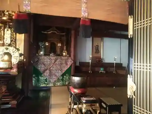 信行寺の本殿・本堂