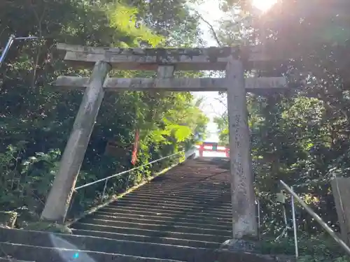 丹生官省符神社の鳥居