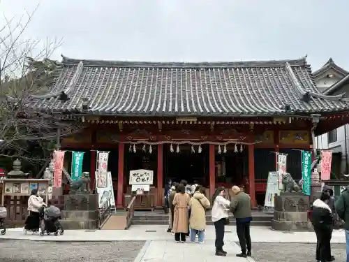 浅草神社の{uncategorized: "未分類", other: "その他", undefined: "問題あり", building: "その他建物", grave: "お墓", sacred_gate: "鳥居", guardian: "狛犬", statue: "像", buddha: "仏像", history: "歴史", nature: "自然", garden: "庭園", animal: "動物", pagoda: "塔", temizu: "手水舎", mountain_gate: "山門・神門", sanctuary: "本殿・本堂", subordinate: "末社・摂社", art: "芸術", scenery: "景色", jizo: "地蔵", ema: "絵馬", goshuin: "御朱印", omikuji: "おみくじ", items: "授与品その他", amulet: "お守り", goshuincho: "御朱印帳", eats: "食事", festival: "お祭り", votive_dance: "神楽", shichigosan: "七五三参", wedding: "結婚式", experience: "体験その他", initially: "初詣", around: "周辺", anti_infection: "感染症対策"}